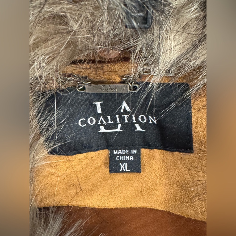 LA Coalition Espresso Brown Removable Faux Fur Collar Suede Jacket - Picture 6 of 9